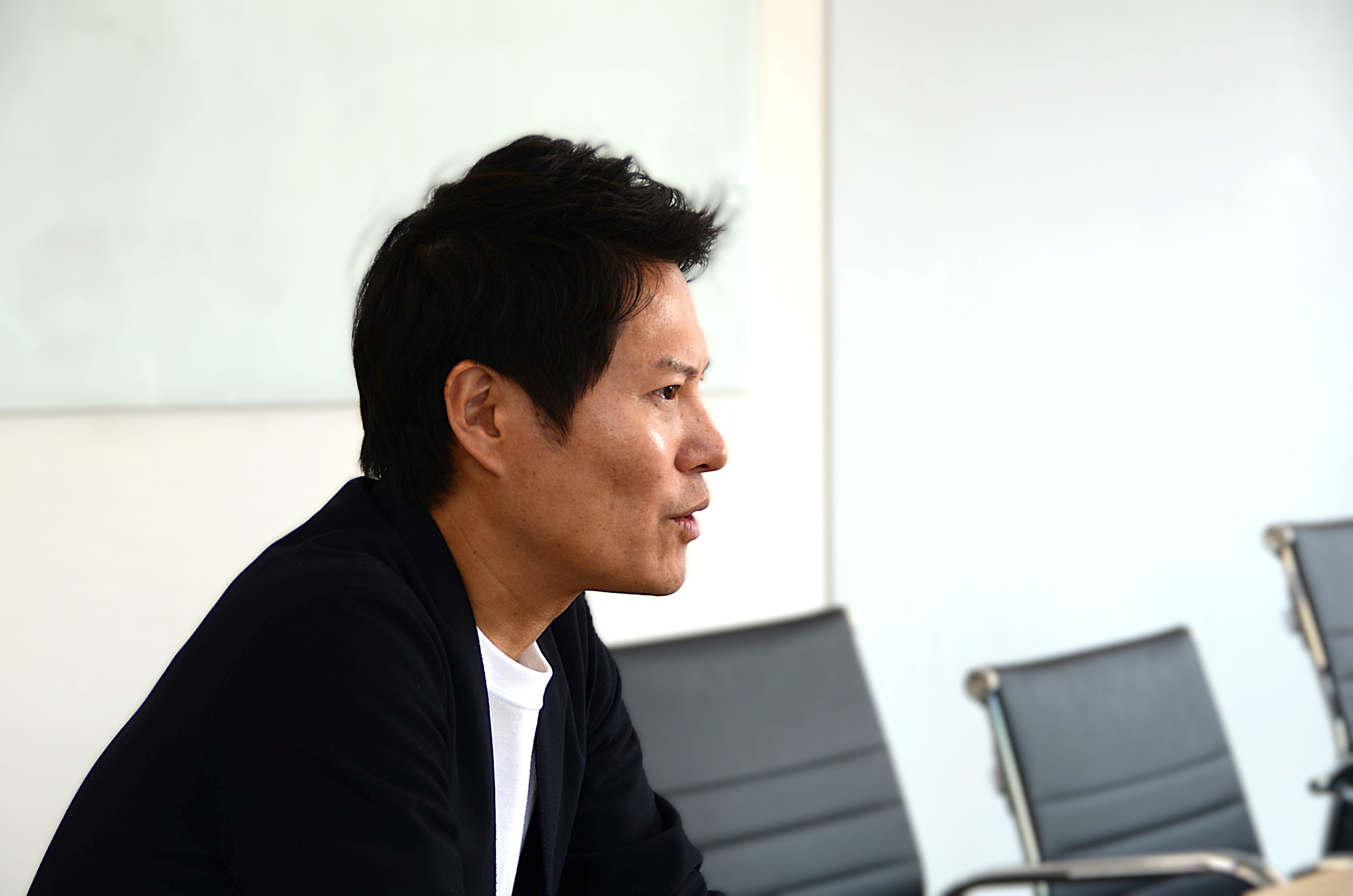 右向き1_江尻さん